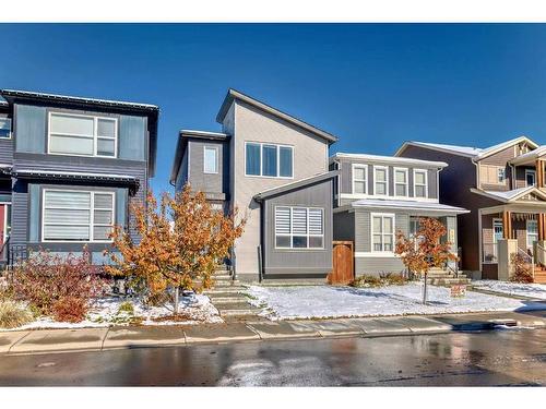 148 Howse Avenue Ne, Calgary, AB - Outdoor With Facade