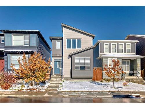 148 Howse Avenue Ne, Calgary, AB - Outdoor With Facade