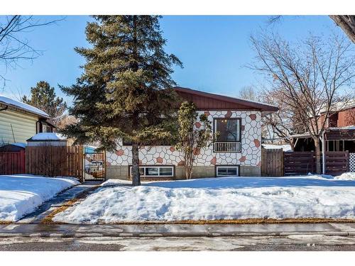 3036 33A Street Se, Calgary, AB - Outdoor