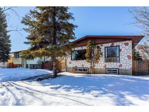 3036 33A Street Se, Calgary, AB - Outdoor