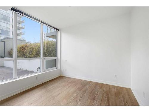 608-128 2 Street Sw, Calgary, AB - Indoor Photo Showing Other Room