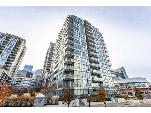 608-128 2 Street Sw, Calgary, AB - Outdoor With Balcony With Facade