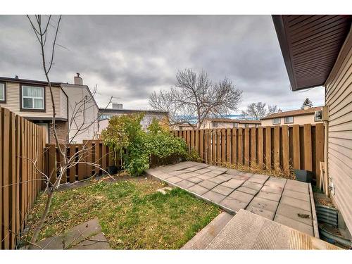 67-2727 Rundleson Road Ne, Calgary, AB - Outdoor