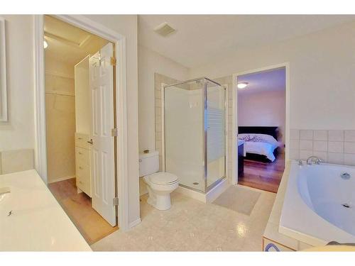 133 Panamount Court Nw, Calgary, AB - Indoor Photo Showing Bathroom