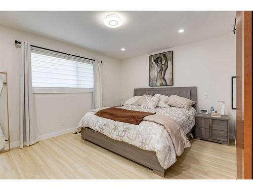 9339 Allison Drive Se, Calgary, AB - Indoor Photo Showing Bedroom