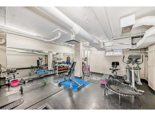 306-733 14 Avenue, Calgary, AB - Indoor Photo Showing Gym Room