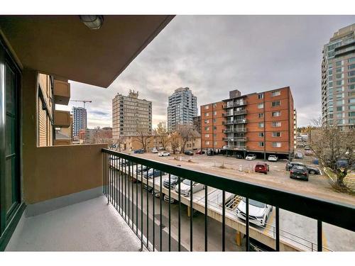 306-733 14 Avenue, Calgary, AB - Outdoor