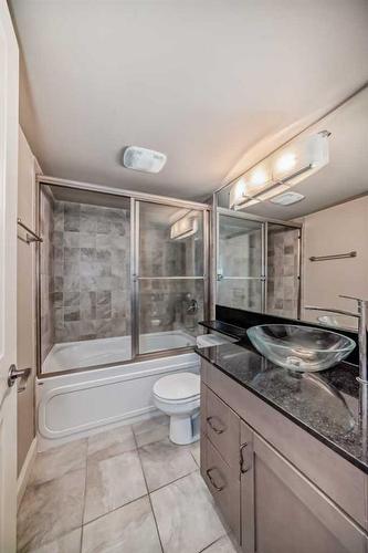 306-733 14 Avenue, Calgary, AB - Indoor Photo Showing Bathroom