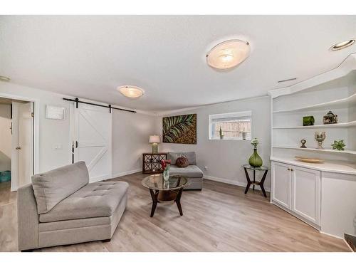 23 Sanderling Rise Nw, Calgary, AB - Indoor