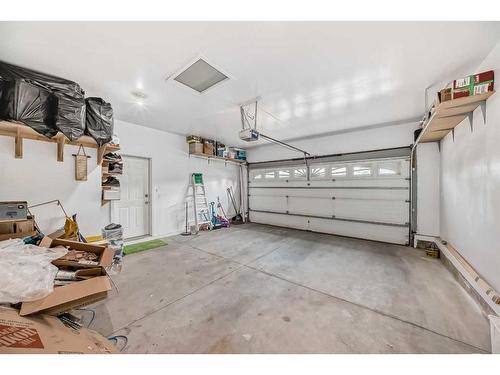 23 Sanderling Rise Nw, Calgary, AB - Indoor Photo Showing Garage