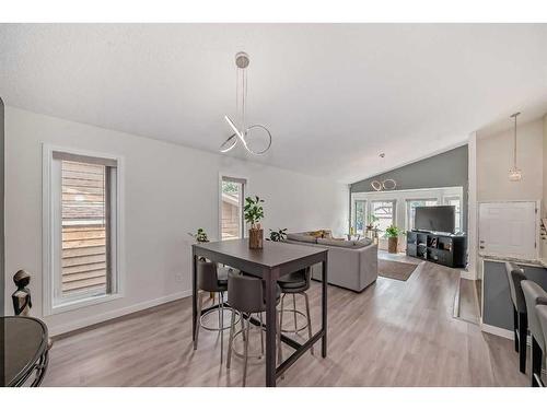 23 Sanderling Rise Nw, Calgary, AB - Indoor Photo Showing Dining Room