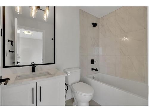 18 Ranchers Bay, Okotoks, AB - Indoor Photo Showing Bathroom