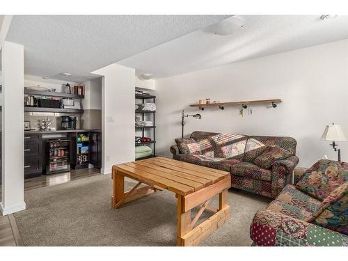 17 Aster Place Se, Airdrie, AB - Indoor