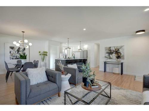 10632 Waneta Crescent Se, Calgary, AB - Indoor Photo Showing Living Room