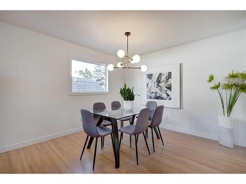 10632 Waneta Crescent Se, Calgary, AB - Indoor Photo Showing Dining Room