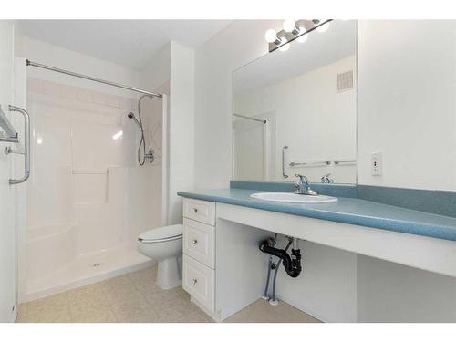 3153-1818 Simcoe Boulevard Sw, Calgary, AB - Indoor Photo Showing Bathroom