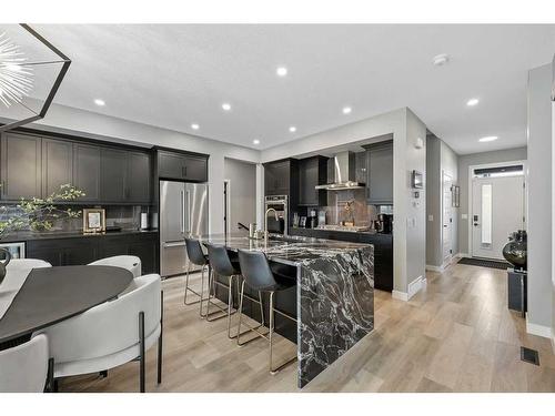 145 Edith Villas Nw, Calgary, AB - Indoor