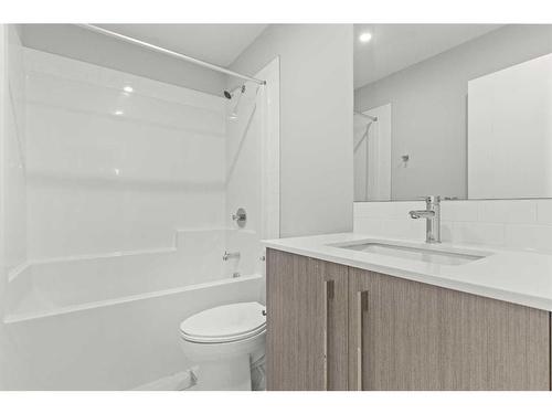 4413-111 Wolf Creek Drive Se, Calgary, AB - Indoor Photo Showing Bathroom