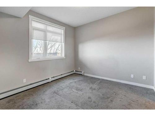 105-214 Sherwood Square Nw, Calgary, AB - Indoor Photo Showing Other Room