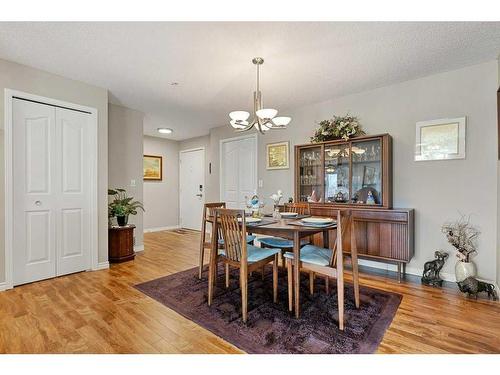 2202 Tuscarora Manor Nw, Calgary, AB - Indoor Photo Showing Dining Room