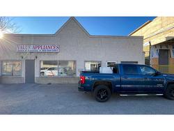 1721 36 Street SE Calgary, AB T2A 1C7