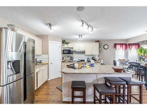 242 Coville Circle Ne, Calgary, AB - Indoor Photo Showing Kitchen