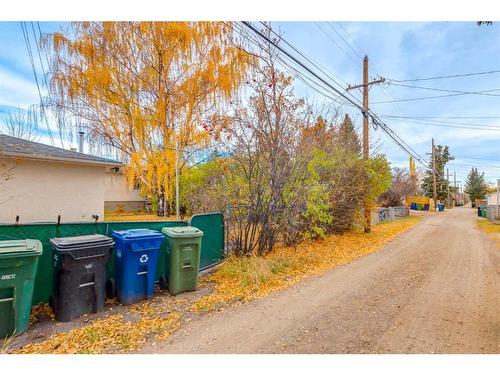 3412 1 Street Nw, Calgary, AB - Outdoor