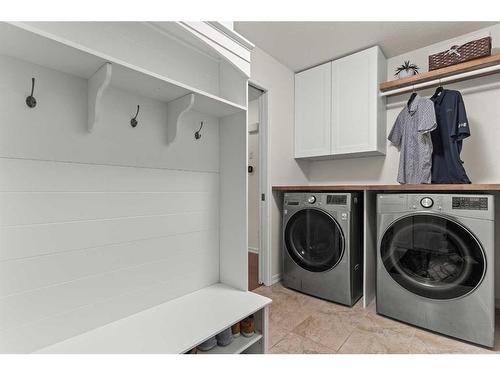 310 Autumn Circle Se, Calgary, AB - Indoor Photo Showing Laundry Room