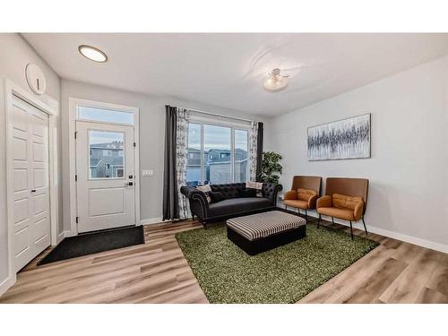 318 Chelsea Hollow, Chestermere, AB - Indoor Photo Showing Living Room