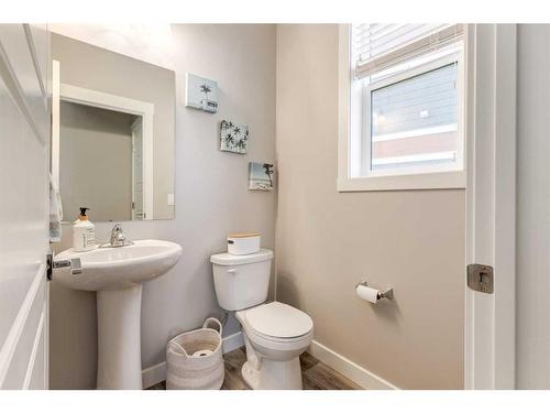 65 Skyview Parade Ne, Calgary, AB - Indoor Photo Showing Bathroom