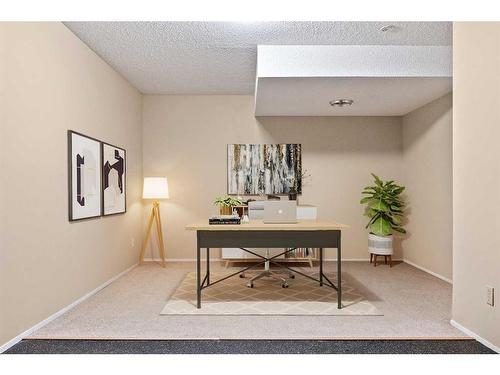 14-3519 49 Street Nw, Calgary, AB - Indoor Photo Showing Office