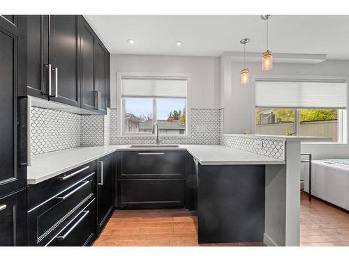 A-2115 35 Avenue Sw, Calgary, AB - Indoor Photo Showing Kitchen With Double Sink With Upgraded Kitchen