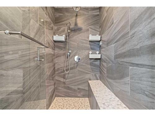 A-2115 35 Avenue Sw, Calgary, AB - Indoor Photo Showing Bathroom