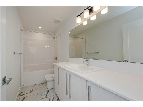 54 Dawson Drive, Chestermere, AB - Indoor Photo Showing Bathroom