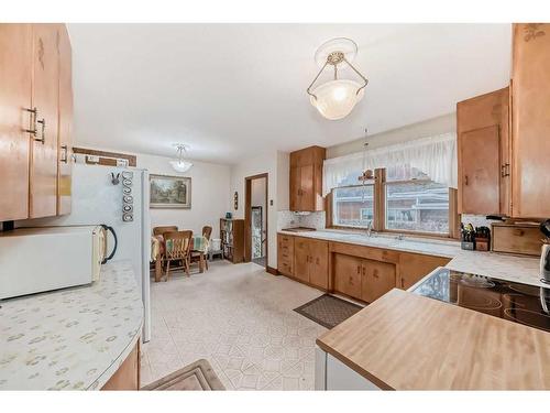 3205 4 Street Sw, Calgary, AB - Indoor Photo Showing Kitchen With Double Sink