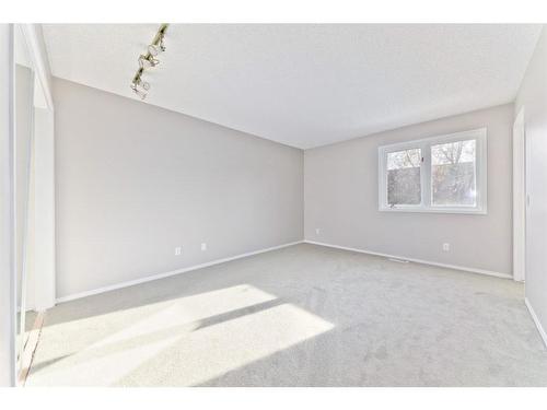 188 Silvergrove Way Nw, Calgary, AB - Indoor Photo Showing Other Room