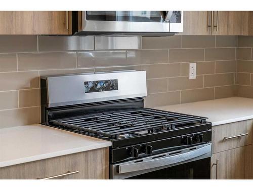 239 Homestead Drive Ne, Calgary, AB - Indoor Photo Showing Kitchen