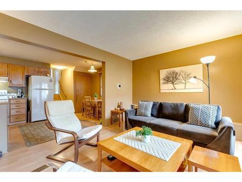 151 Somervale Park Sw, Calgary, AB - Indoor Photo Showing Living Room