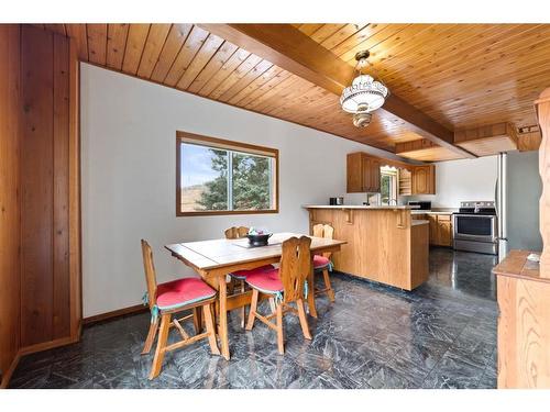 320027 160 Avenue West, Rural Foothills County, AB - Indoor Photo Showing Dining Room