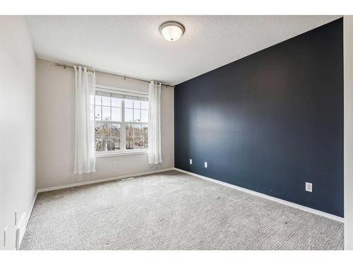 139 Prestwick Crescent Se, Calgary, AB - Indoor Photo Showing Other Room