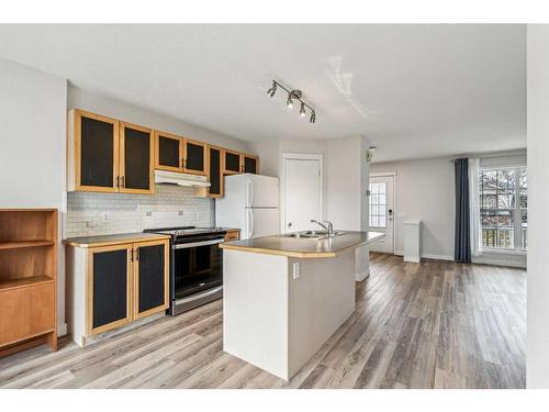 139 Prestwick Crescent Se, Calgary, AB - Indoor Photo Showing Kitchen With Double Sink