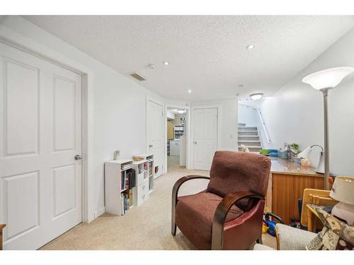 272 Prestwick Heights Se, Calgary, AB - Indoor Photo Showing Other Room