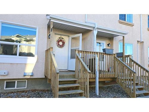 5-204 Strathaven Drive, Strathmore, AB -  Photo Showing Other Room