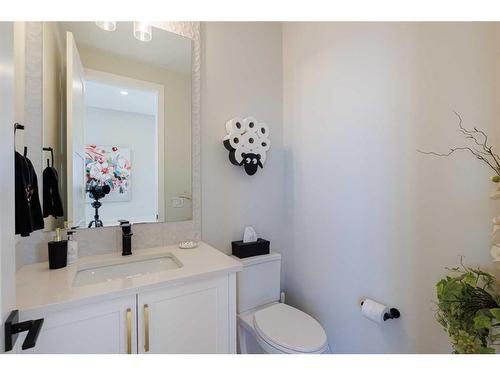 54-130 Discovery Drive Sw, Calgary, AB - Indoor Photo Showing Bathroom