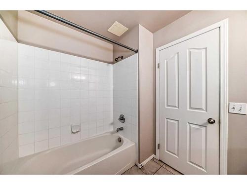 515-1053 10 Street Sw, Calgary, AB - Indoor Photo Showing Bathroom