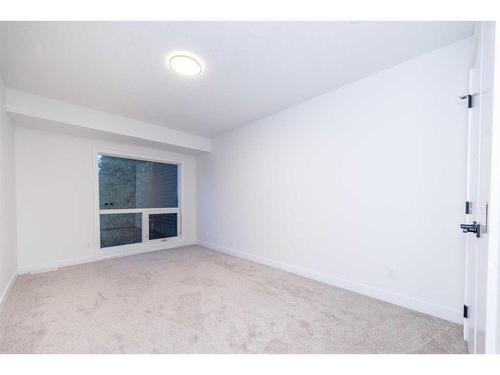 19-11407 Braniff Road Sw, Calgary, AB - Indoor