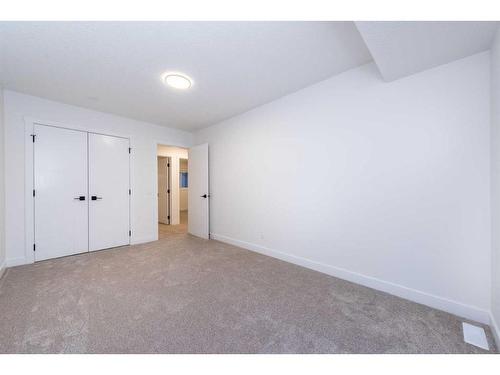 19-11407 Braniff Road Sw, Calgary, AB - Indoor Photo Showing Other Room