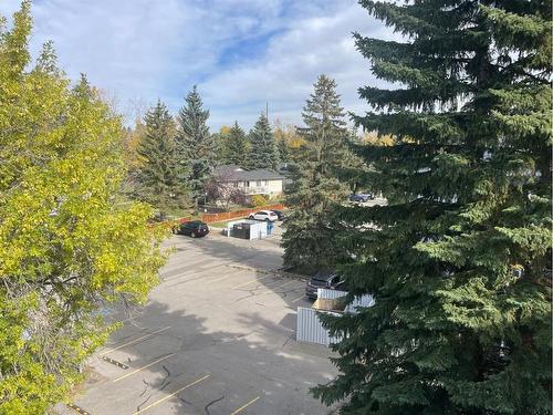 405D-5601 Dalton Drive Nw, Calgary, AB - Outdoor With View