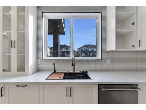 51 South Shore Road, Chestermere, AB - Indoor Photo Showing Kitchen