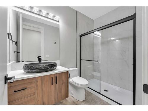 51 South Shore Road, Chestermere, AB - Indoor Photo Showing Bathroom